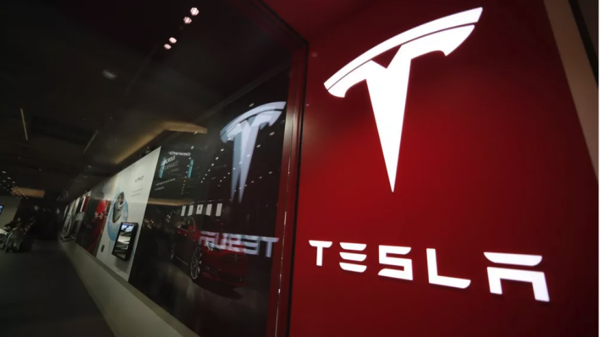 H Tesla πάει Τουρκία...