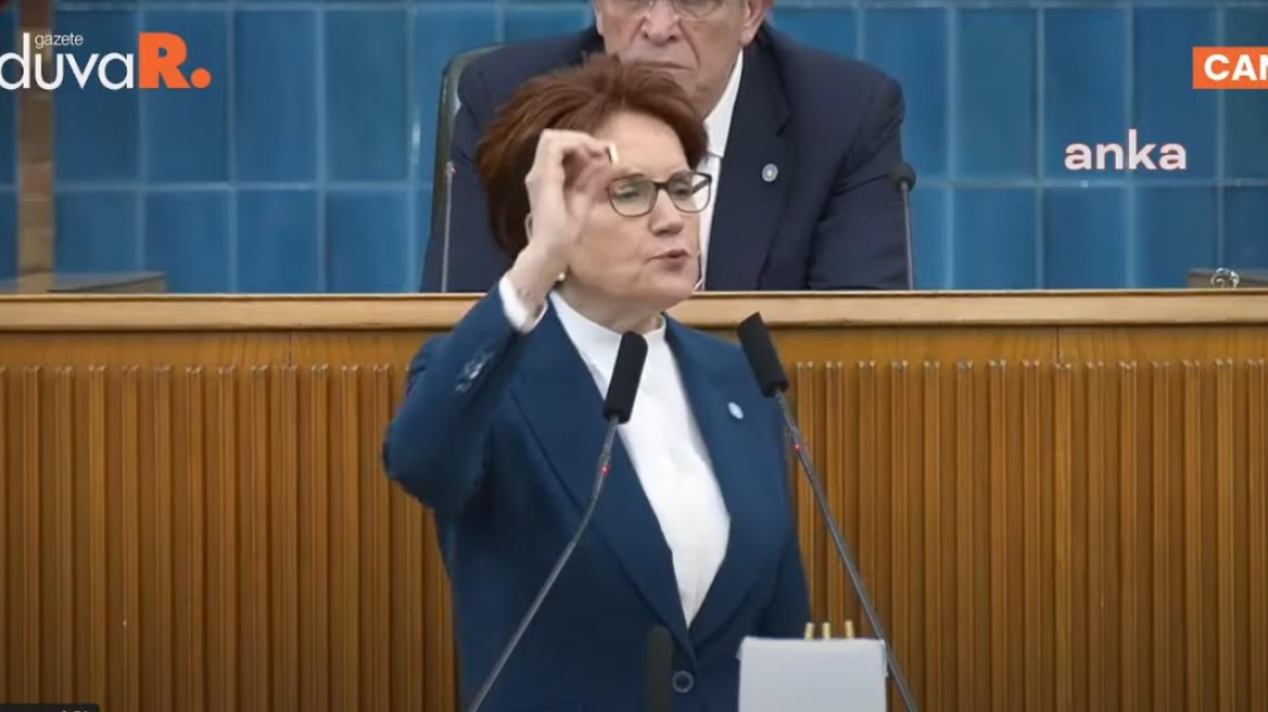 Τουρκία: Σόου της Ακσενέρ στην βουλή - Έβγαλε και έδειξε σφαίρες (βίντεο)