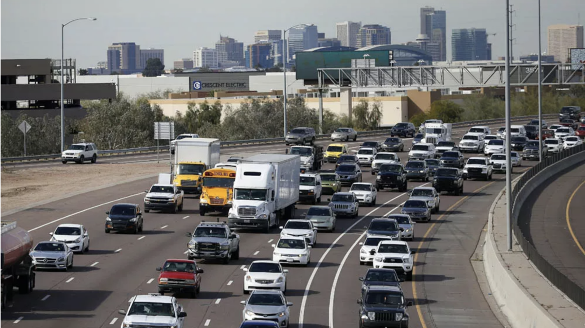 Πέφτει και το τελευταίο… κάστρο