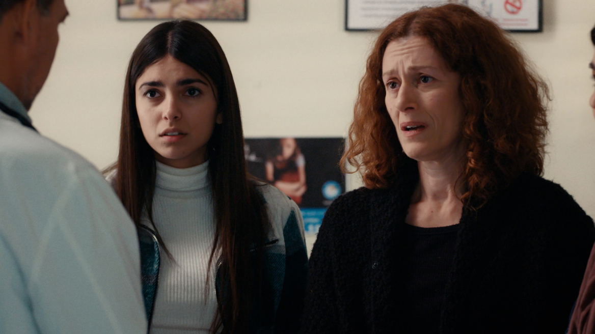 Η Γη της Ελιάς: Η ζωή του Λυκούργου κρέμεται από μια κλωστή και το χωριό βυθίζεται στη θλίψη