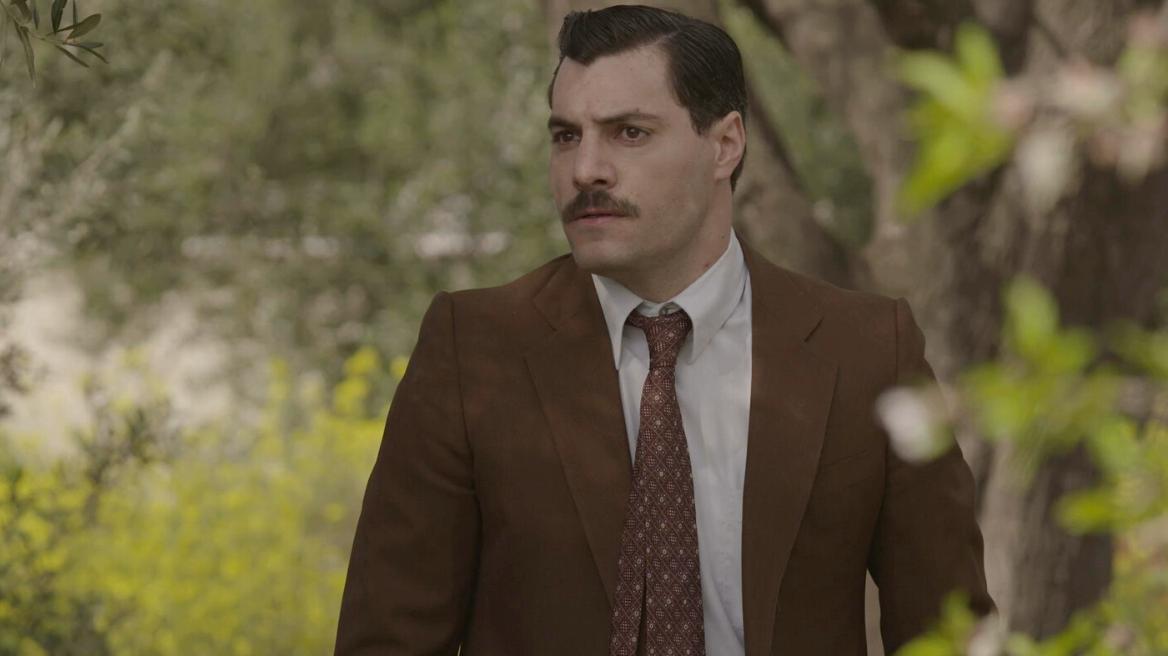 Παράδεισος των κυριών: Ο Σωτήρης συλλαμβάνει τον Αποστόλη