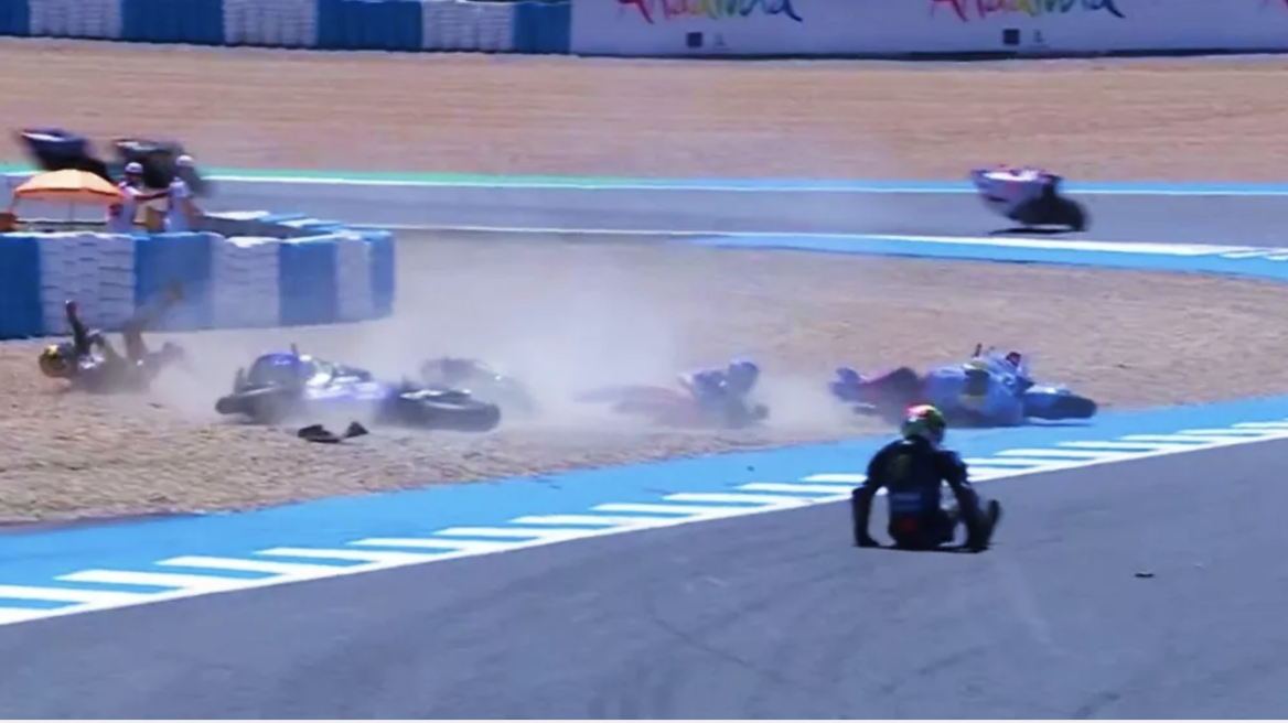 Ανατριχιαστικές τούμπες στο MotoGP - Δείτε το video