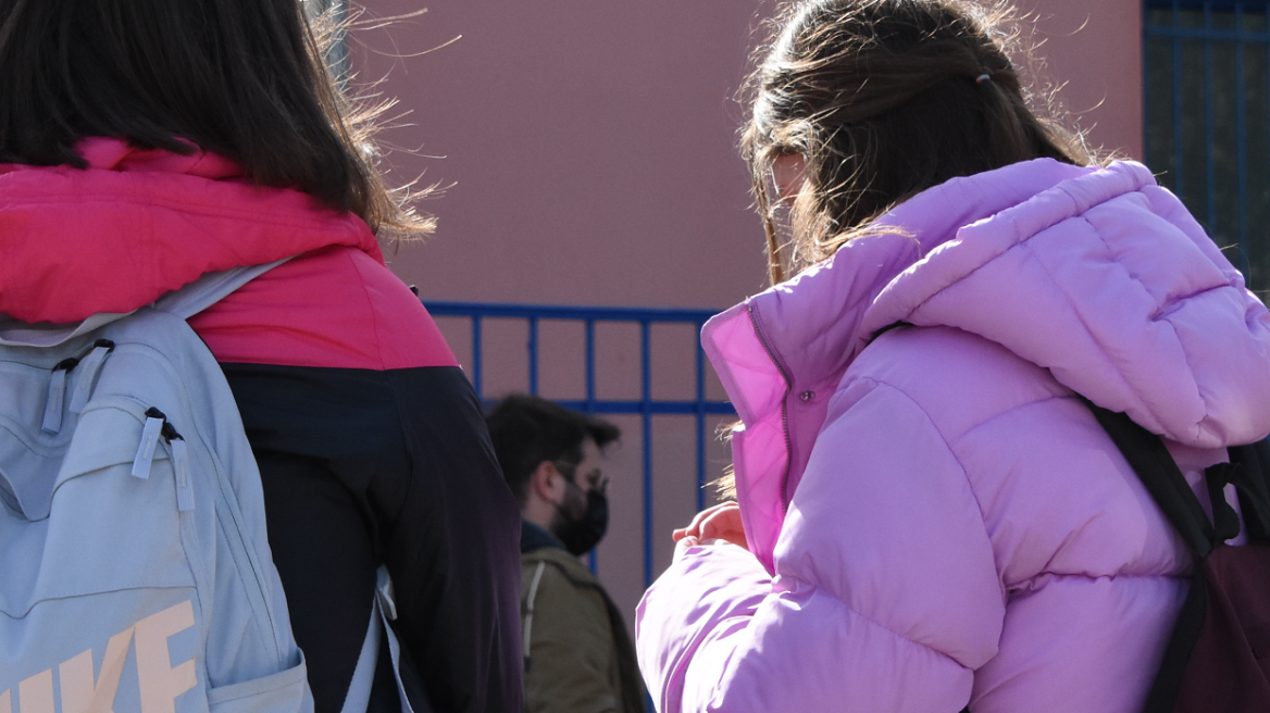 ΟΠΕΚΑ - Επίδομα παιδιού: Κλείνει προσωρινά η πλατφόρμα για αιτήσεις -  Πότε πληρώνεται η δεύτερη δόση