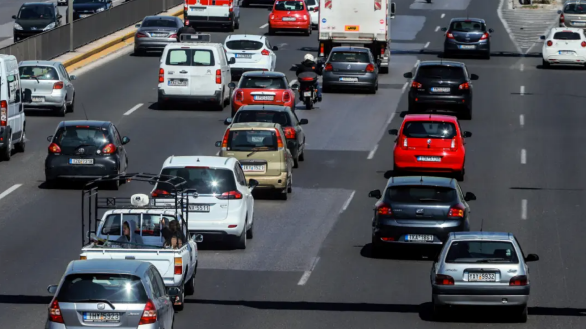 Κίνηση στους δρόμους: Μετ' εμποδίων η κίνηση στον Κηφισό - Πού αλλού υπάρχουν προβλήματα