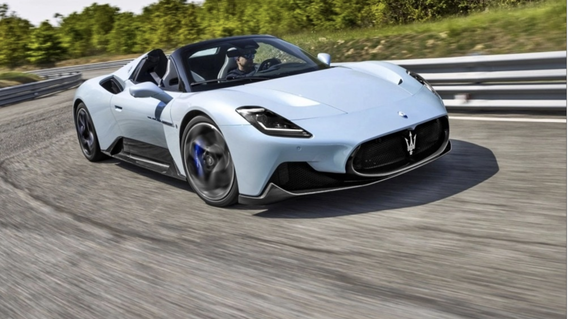 Υποδεχτήκαμε στην Ελλάδα την πρώτη ανοιχτή Maserati MC20