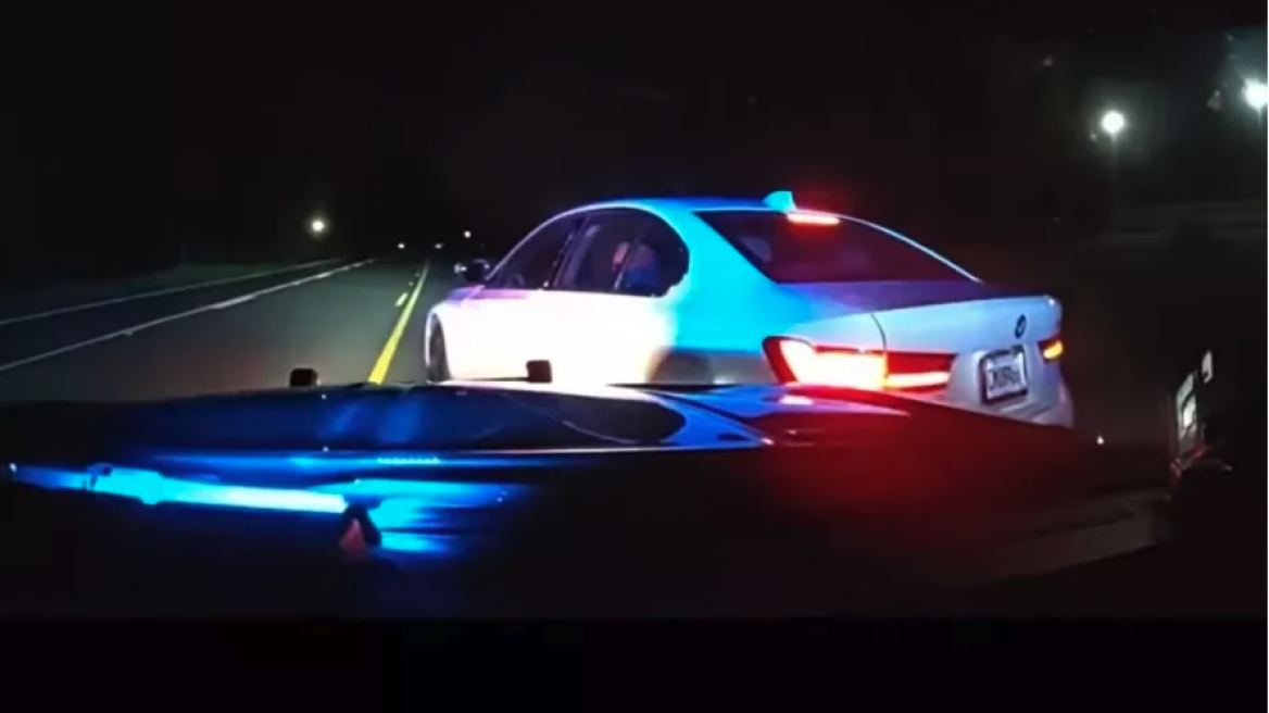 Video: Τον έπιασε η αστυνομία και ζήτησε τη μαμά του