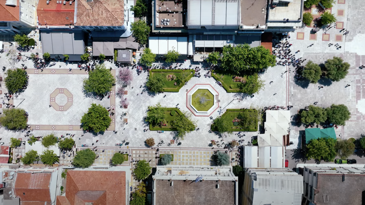 Εντυπωσιακό flash mob στον Πύργο Ηλείας