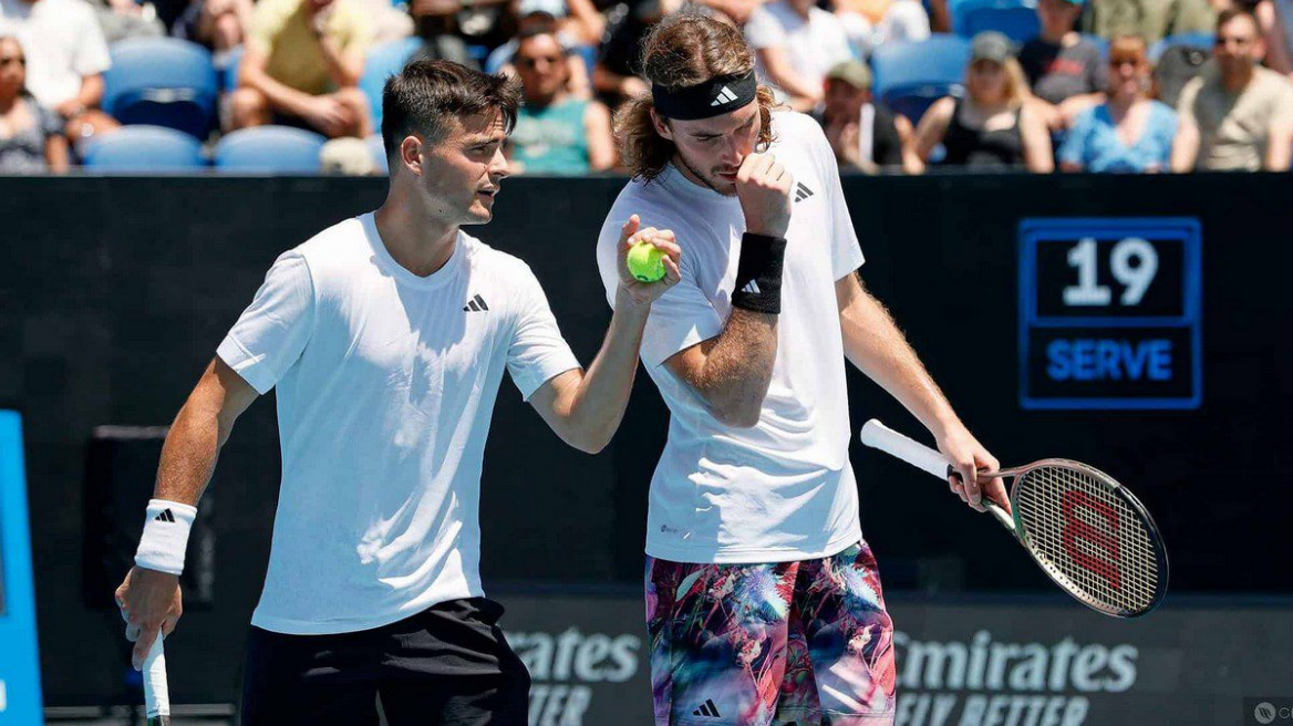 Roland Garros: Αποκλείστηκαν με το καλημέρα Στέφανος και Πέτρος Τσιτσιπάς 