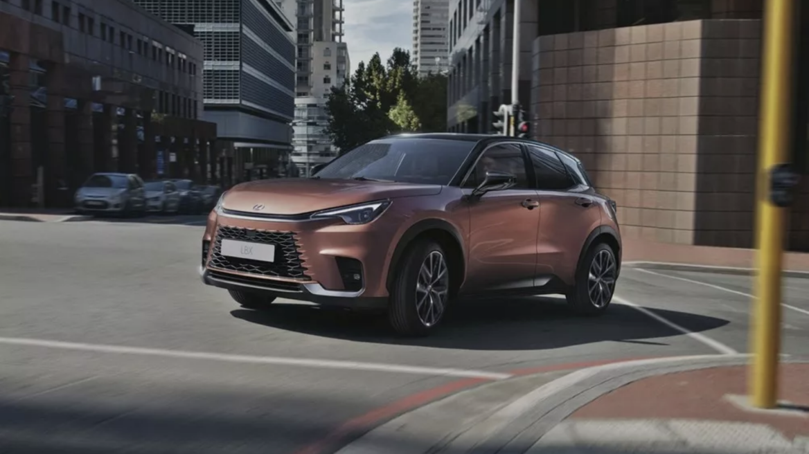 Δείτε το νέο μικρό Lexus που έρχεται
