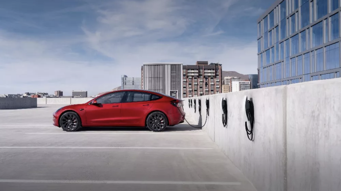 Έρχεται βόμβα με την Tesla…