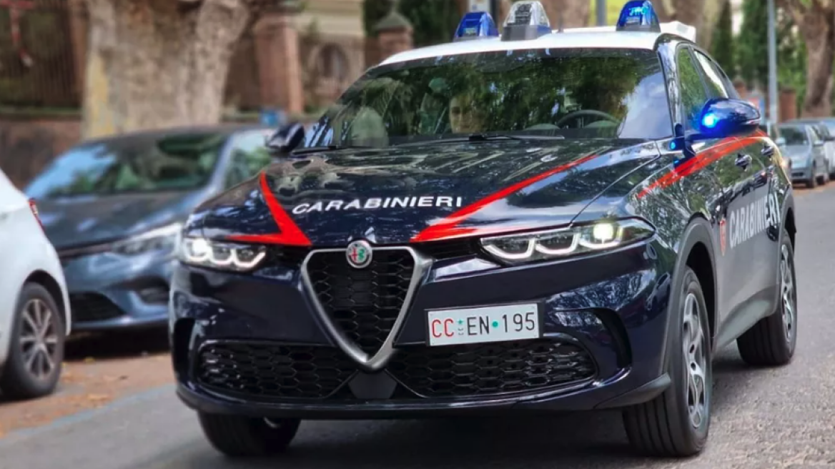 Η Alfa Tonale Hybrid και περιπολικό