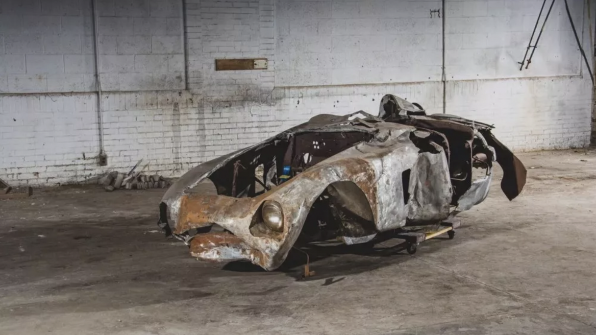 Απίστευτο πόσο μπορεί να κοστίζει αυτή η καμένη Ferrari