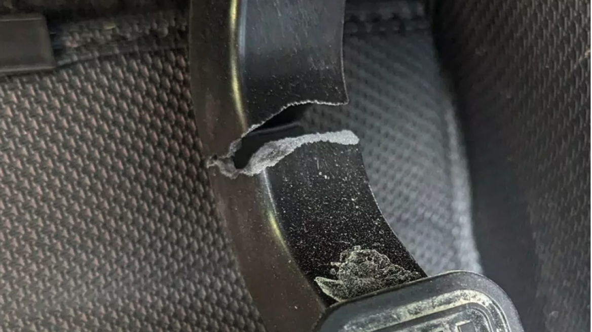 Σε αυτή την εταιρία το πεντάλ του γκαζιού είναι πλαστικό και σπάει!