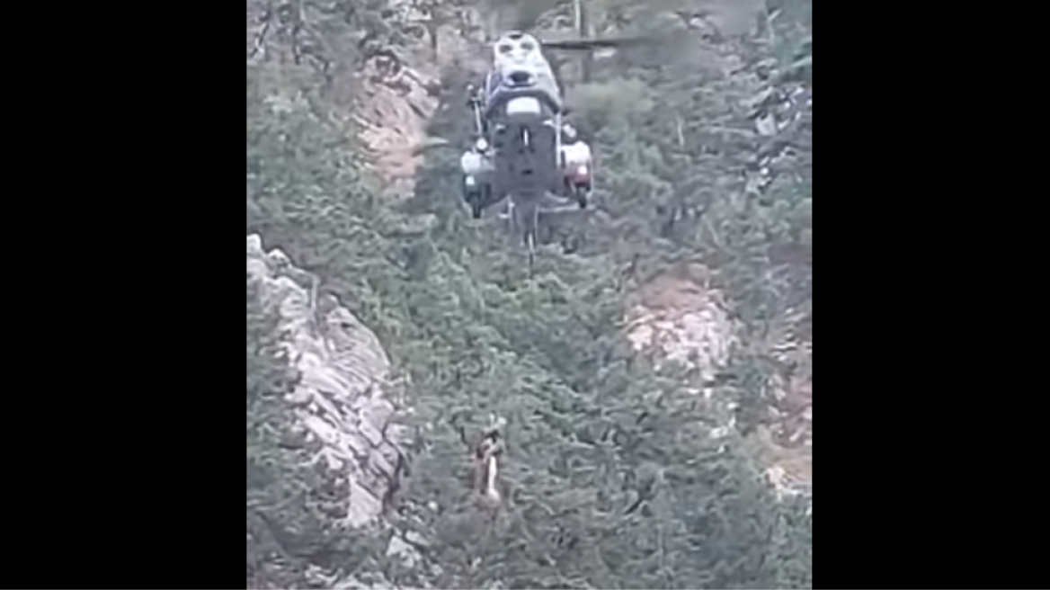 Κρήτη: Καρέ-καρέ η διάσωση δύο Ελληνοκαναδών που χάθηκαν μετά από πεζοπορία στα Σφακιά