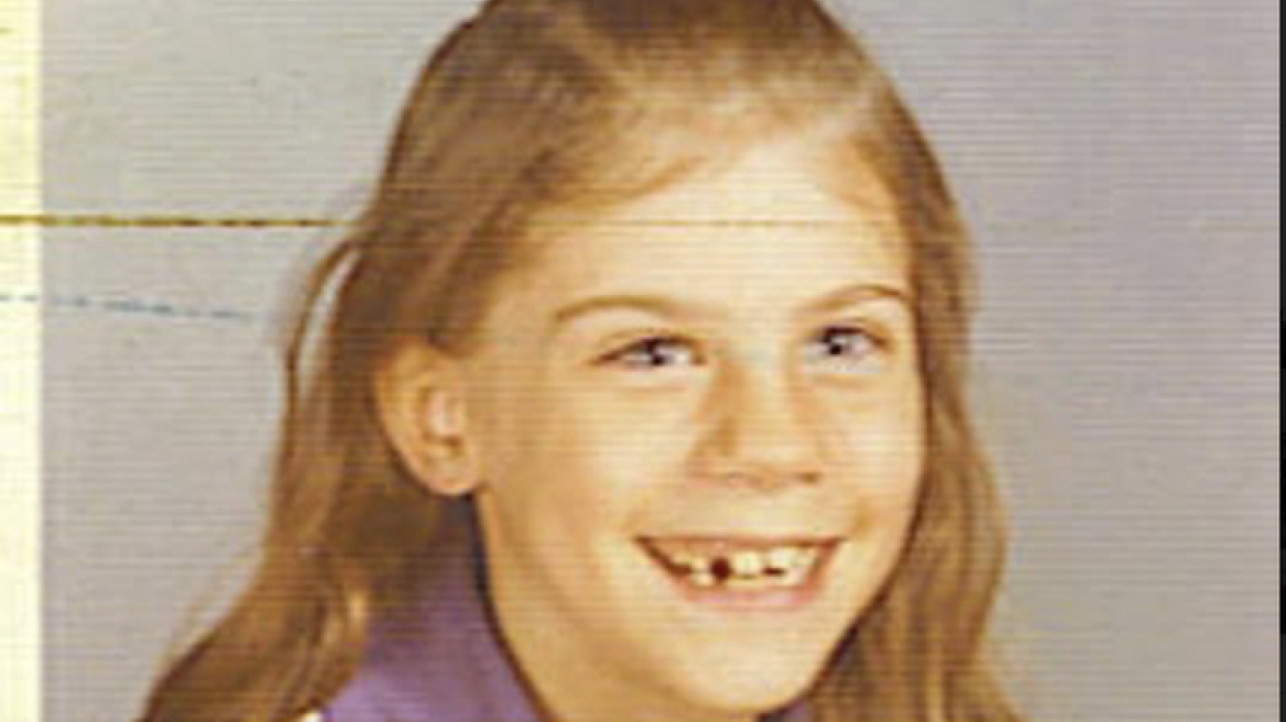 Πέθανε όταν ήταν 8 ετών: 48 χρόνια μετά ιερέας συνελήφθη για τον φόνο της