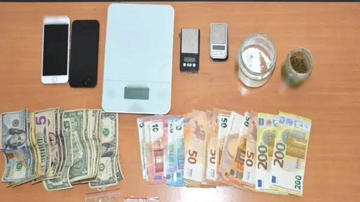 Διακινούσε κοκαΐνη ενώ τον αναζητούσαν με ένταλμα και καταδίκη