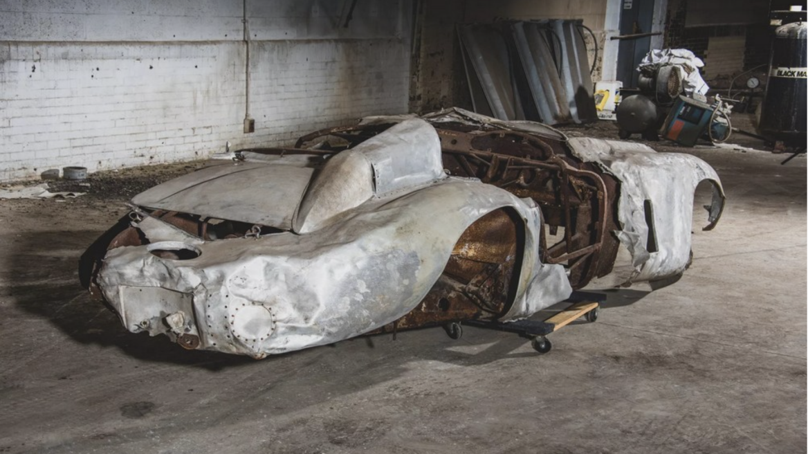 Κάποιος πλήρωσε 1,9 εκατομμύρια για μια καμένη Ferrari!