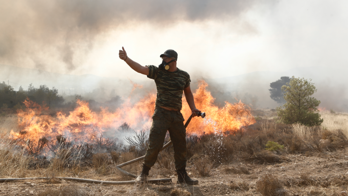 Φωτιά στην Πάρνηθα: Κυκλοφοριακές ρυθμίσεις στη Φυλή - Συνεχείς διακοπές στην κυκλοφορία 