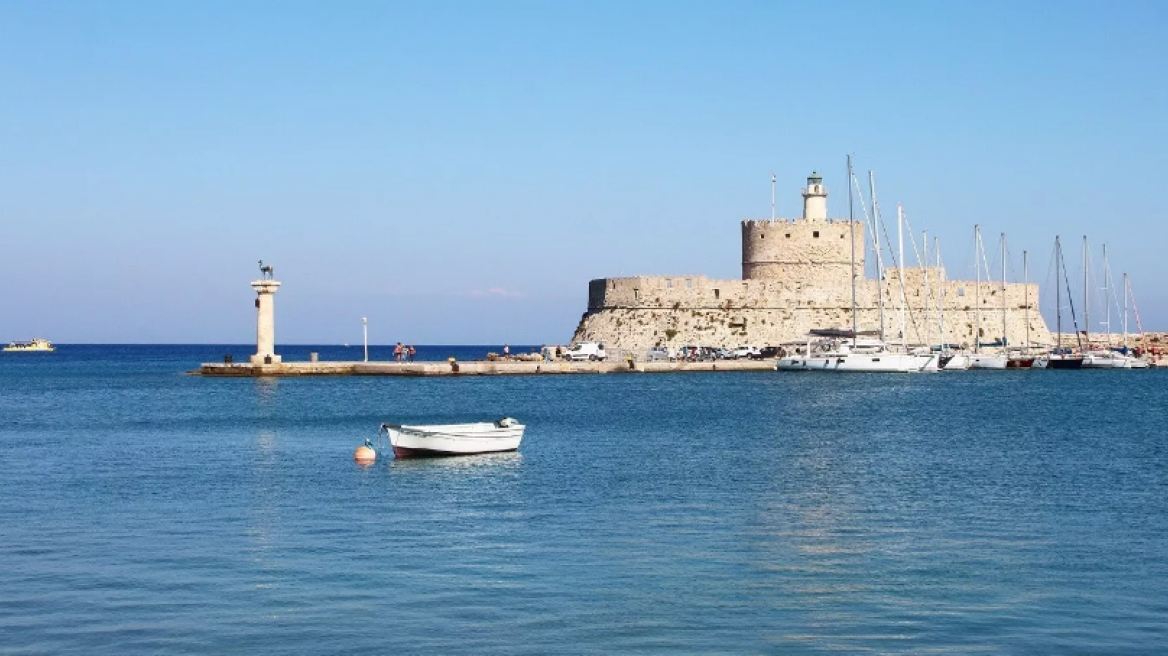 Ρόδος: 3,5 εκατομμύρια τουρίστες επισκέφθηκαν φέτος το νησί 