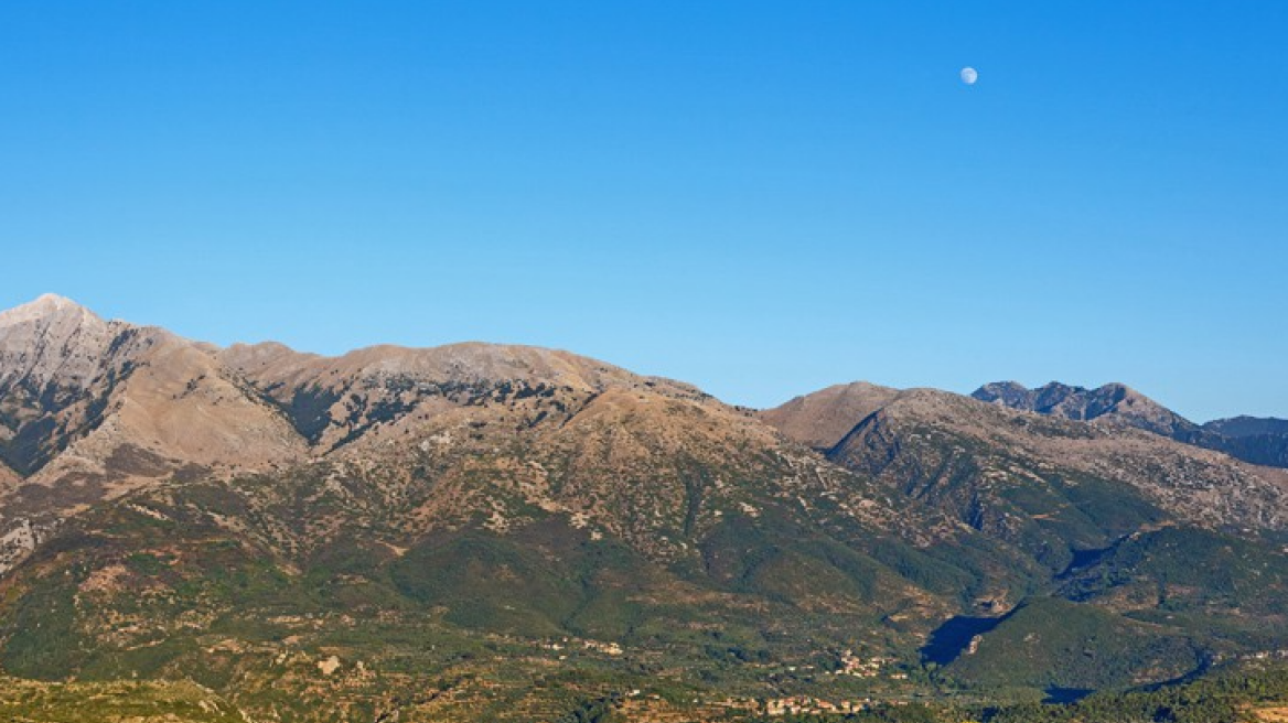 Φωτιά από κεραυνό στον Ταΰγετο - Τέθηκε άμεσα υπό μερικό έλεγχο