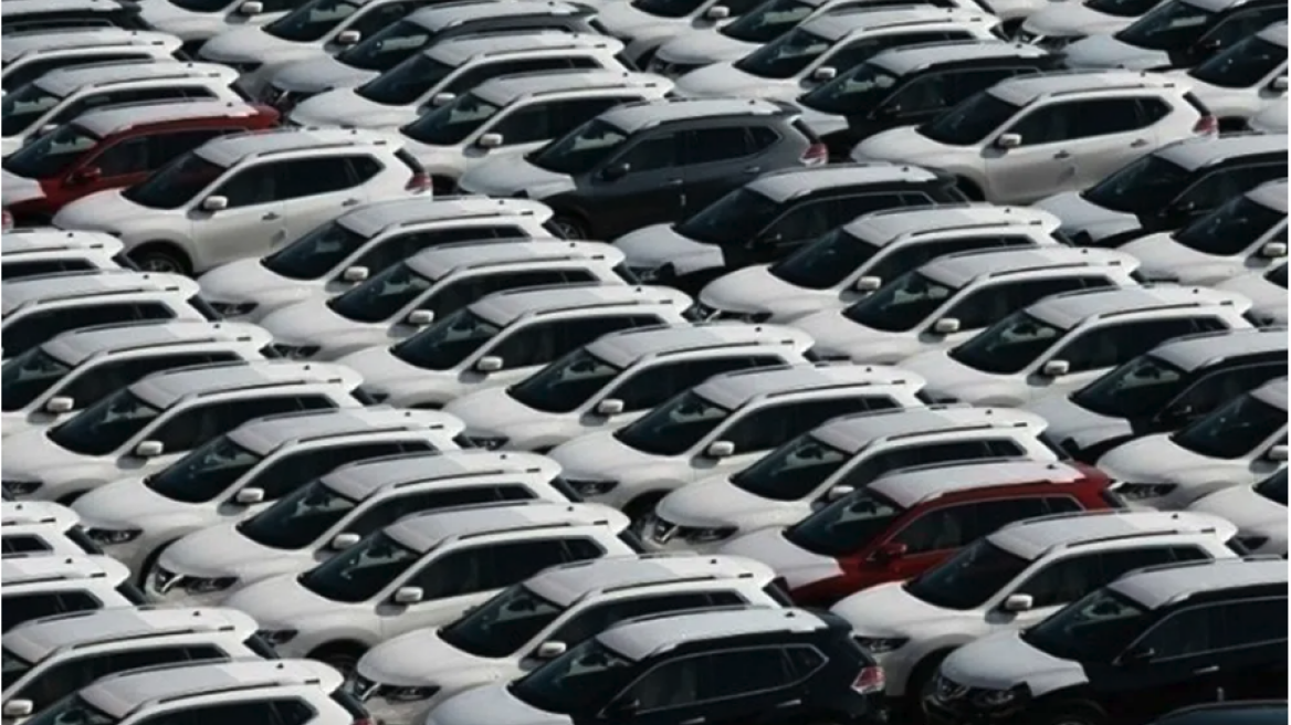 Ελλάδα: Χαμός στις εκθέσεις αυτοκινήτων