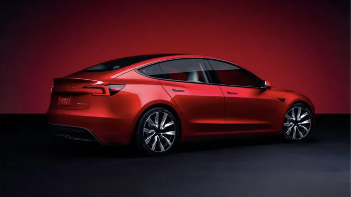 Ιδου το νέο Tesla Model 3 - Πόσο κοστίζει;