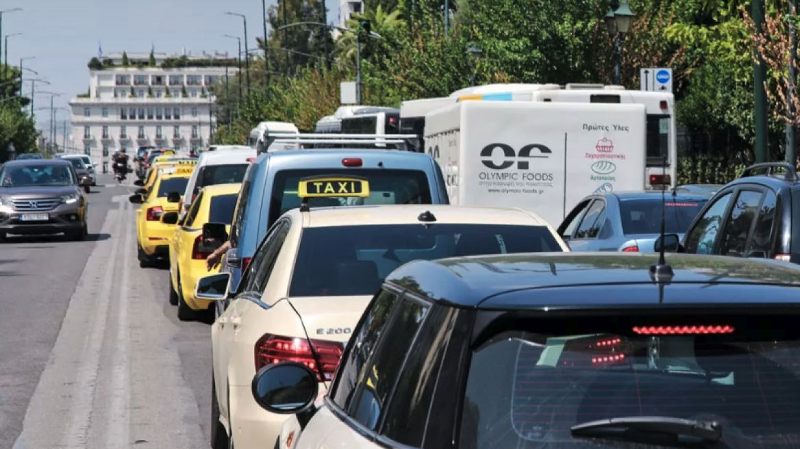 Δε θα πιστέψετε πόσα ταξί κυκλοφορούν στην Αττική