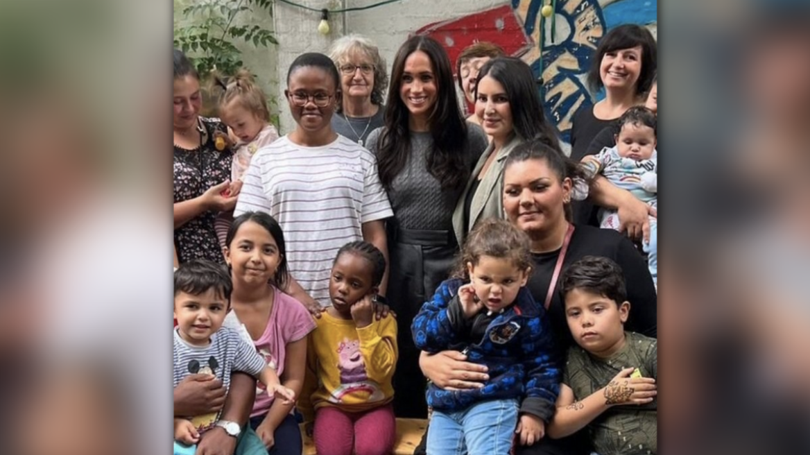 Μέγκαν Μαρκλ: Πήγε σε καφέ που στηρίζει άστεγες γυναίκες - Δείτε τις φωτογραφίες