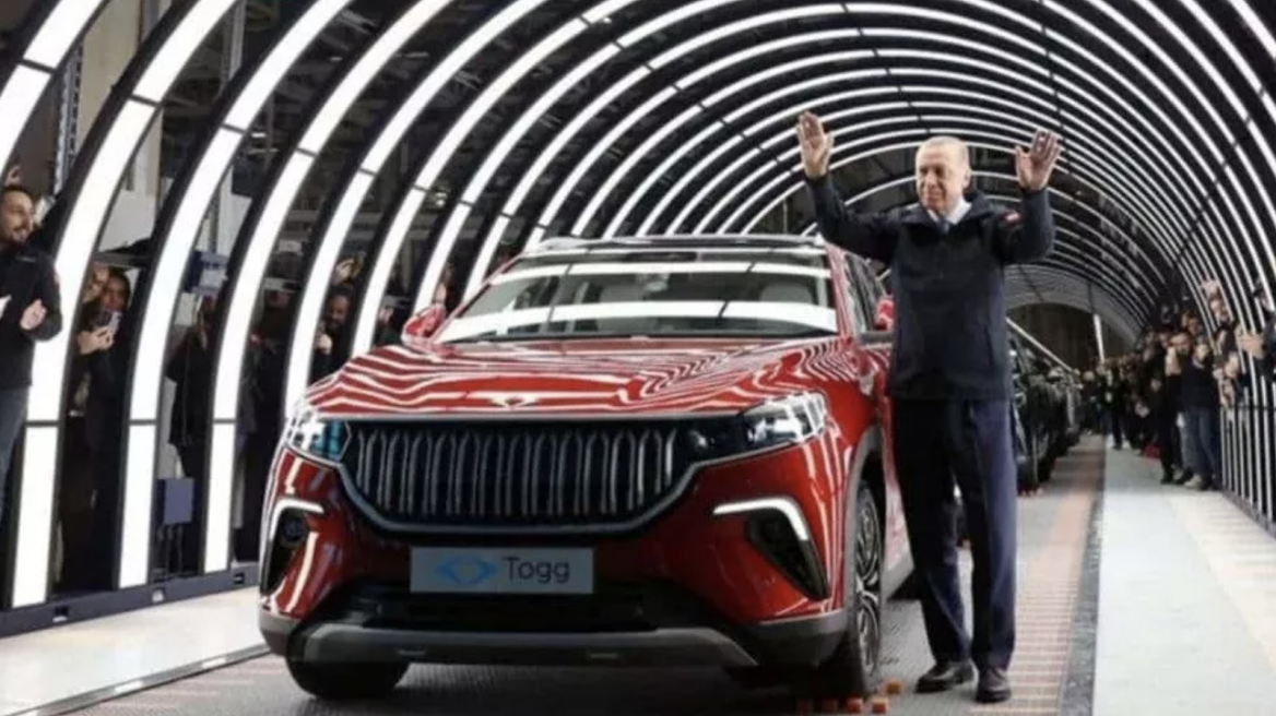 Tesla: Τα δίνει όλα στην Τουρκία