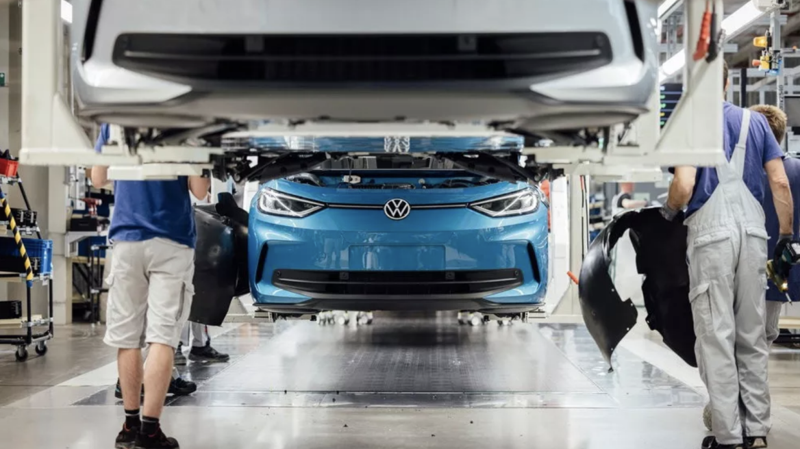 Ξαφνικό STOP στα εργοστάσια της Volkswagen