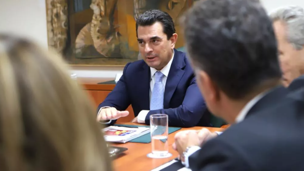 Σκρέκας: «Να στηριχτούν οι καταναλωτές μέσω της Μόνιμης Μείωσης Τιμής από την ελληνική βιομηχανία τροφίμων»