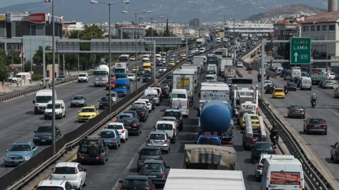 Video: Η ταλαιπωρία του Κηφισού από ψηλά (video)