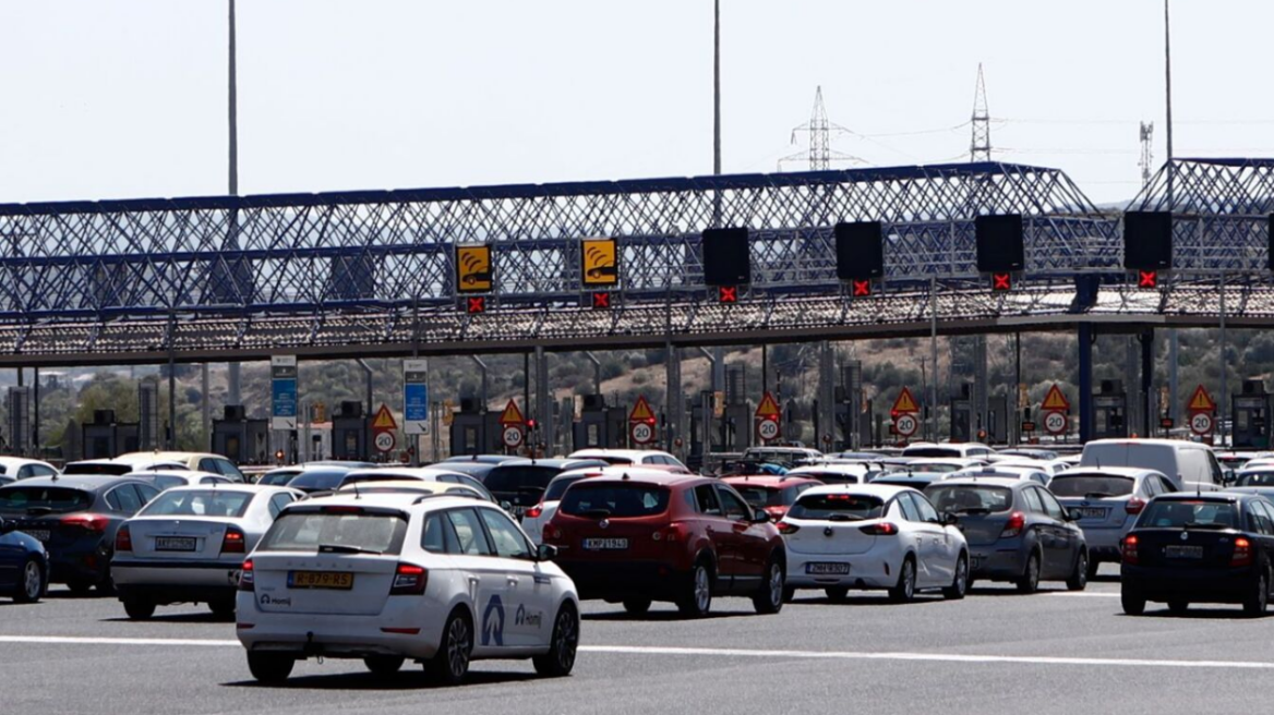 Μέτρα της τροχαίας - 28η Οκτωβρίου: Τι θα ισχύσει για ΙΧ και φορτηγά 