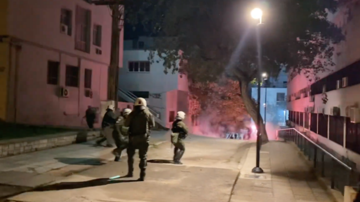 ΑΠΘ: Δέκα προσαγωγές και μία σύλληψη για τα επεισόδια με αφορμή τον θάνατο 17χρονου Ρομά