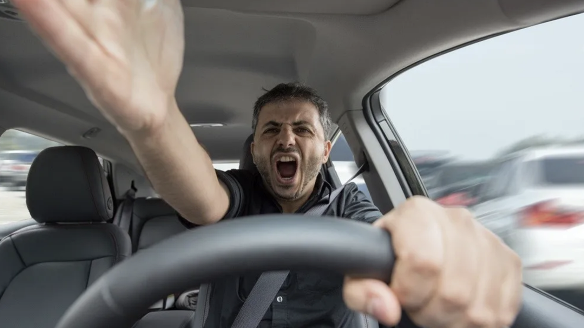 Πρόωρο χαράτσι για εκατομμύρια οδηγούς στην Ελλάδα
