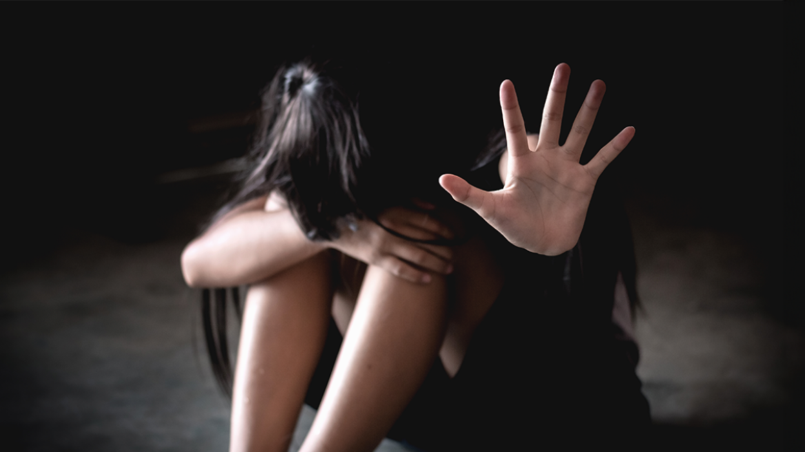 Θεσσαλονίκη: Καταδικάστηκε ΑμεΑ που έκανε αγοραίο σεξ με ανήλικη – «Ήταν κοπέλα του δρόμου» είπε στην απολογία του