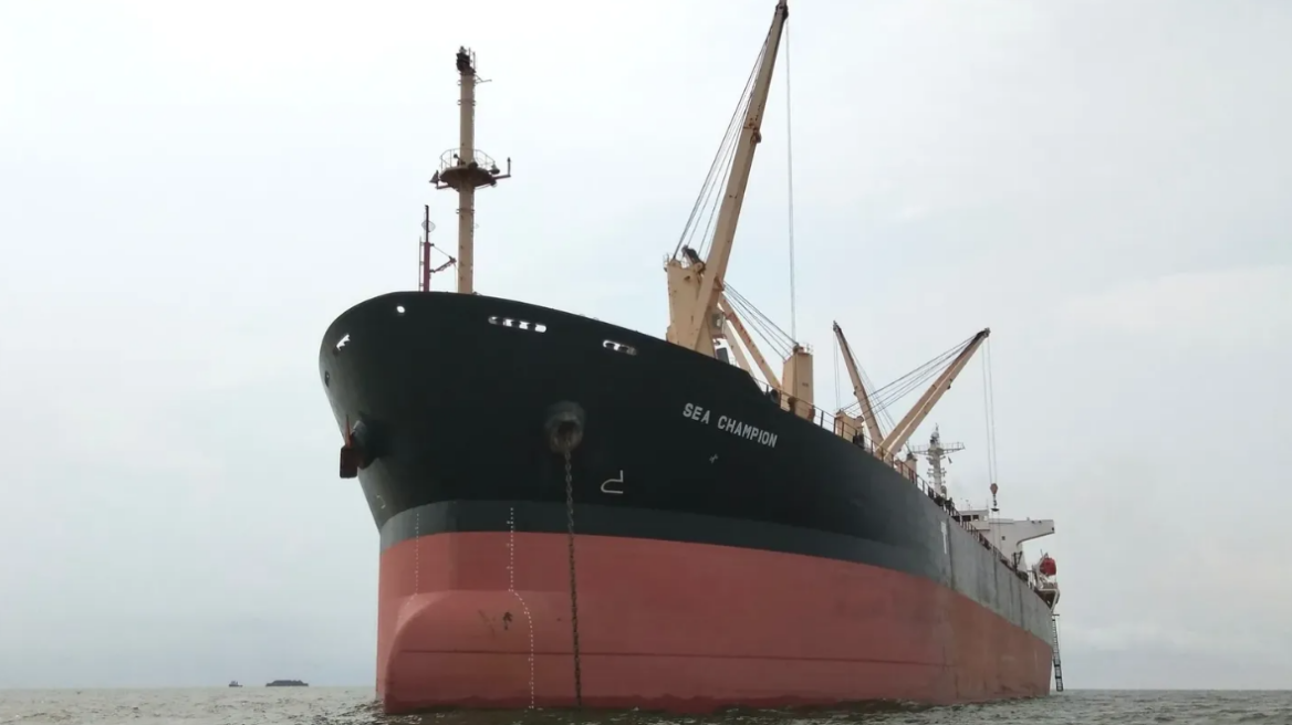 Απόπειρα των Χούτι να χτυπήσουν πλοίο με ελληνική σημαία στον κόλπο της Υεμένης