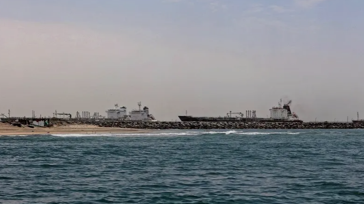 Βρετανική φρεγάτα δέχθηκε επίθεση των Χούθι στην Ερυθρά Θάλασσα