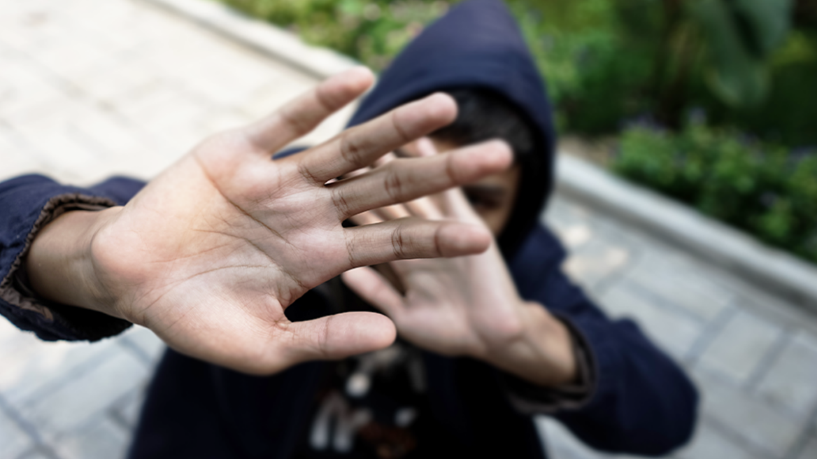 Θεσσαλονίκη: Ελεύθεροι υπό όρους οι έξι έφηβοι που επιτέθηκαν με μεταλλικό σωλήνα σε 16χρονο