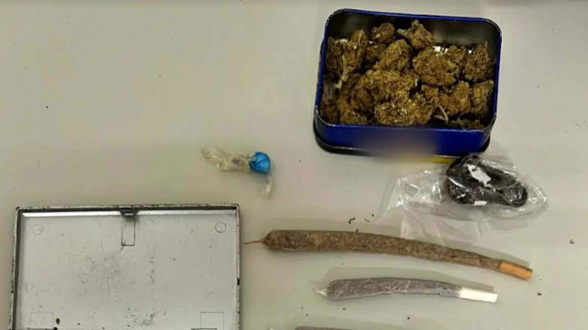 Σαντορίνη: Τον έπιασαν με ηρωίνη, κοκαΐνη και κάνναβη