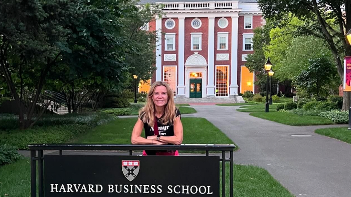 LinkedIn: Αυτά είναι τα 10 κορυφαία προγράμματα MBA στον κόσμο για το 2024