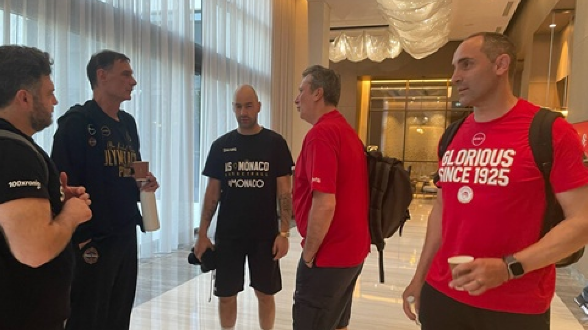 Άμπου Ντάμπι 2025: Μπαρτζώκας και Σπανούλης τα είπαν στο ξενοδοχείο