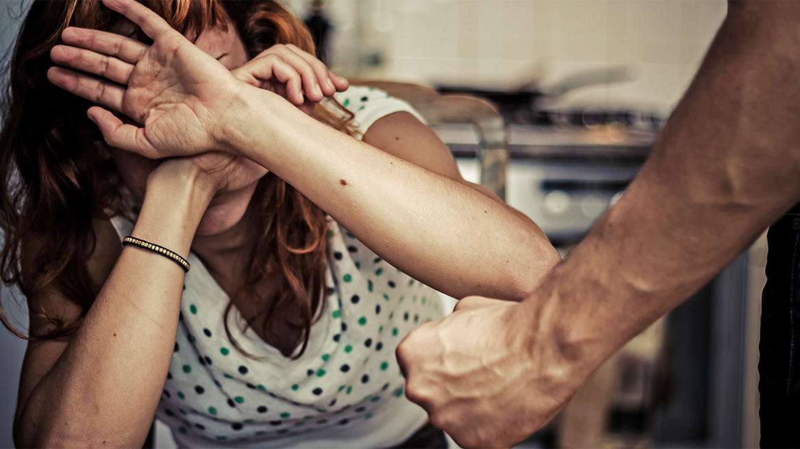 Βόλος: Ο 28χρονος Αλβανός είχε ξυλοκοπήσει την 22χρονη και επειδή γέννησε κορίτσι!