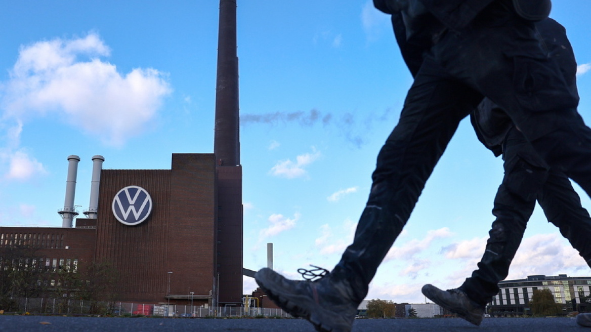 Volkswagen: Πάνω από 10.000 εργαζόμενοι συμμετείχαν στις στάσεις εργασίας