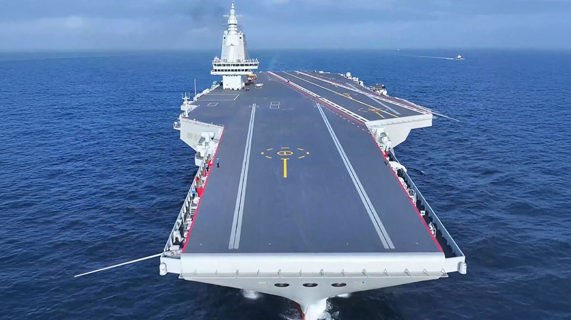 Επίδειξη ισχύος από την Κίνα, σε υπηρεσία το πιο εξελιγμένο αεροπλανοφόρο της, το Fujian -  φωτος