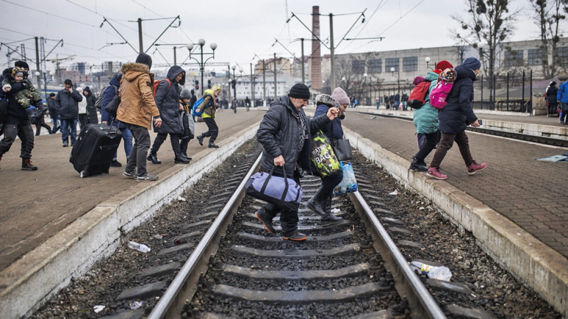 Γερμανία: Μειώνει κονδύλια προς τα κρατίδια για το μεταναστευτικό