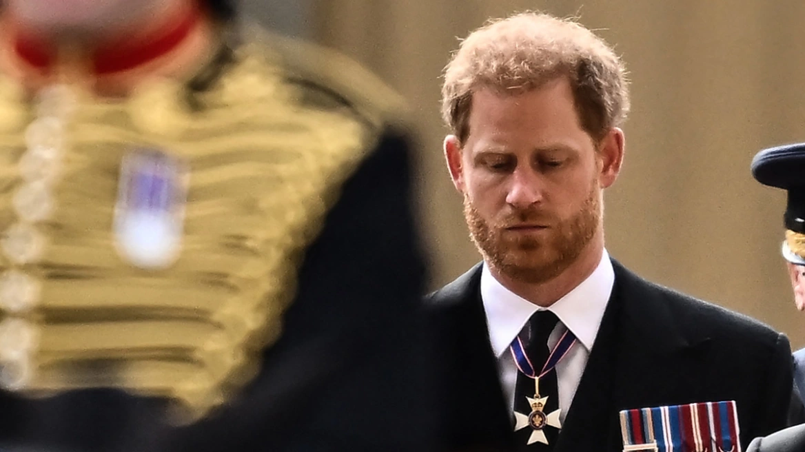 Πρίγκιπας Χάρι: Έξαλλοι οι Βρετανοί – Ζητούν να του αφαιρεθεί ο βασιλικός τίτλος