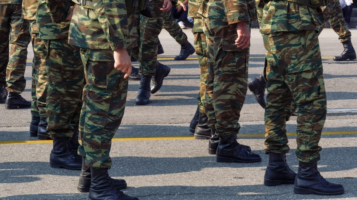 Ένοπλες δυνάμεις: Νέες έκτακτες κρίσεις αξιωματικών του Ναυτικού και της Αεροπορίας – Ποιοι προάγονται