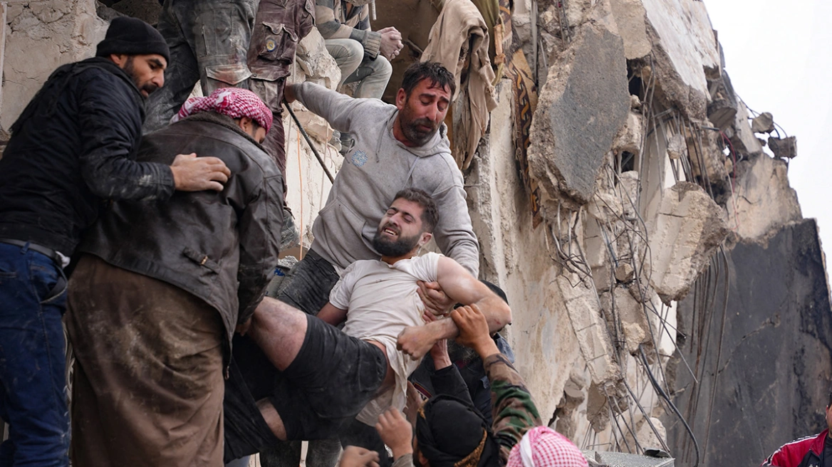 Τραγωδία δίχως τέλος σε Τουρκία και Συρία – Πάνω από 3.000 νεκροί