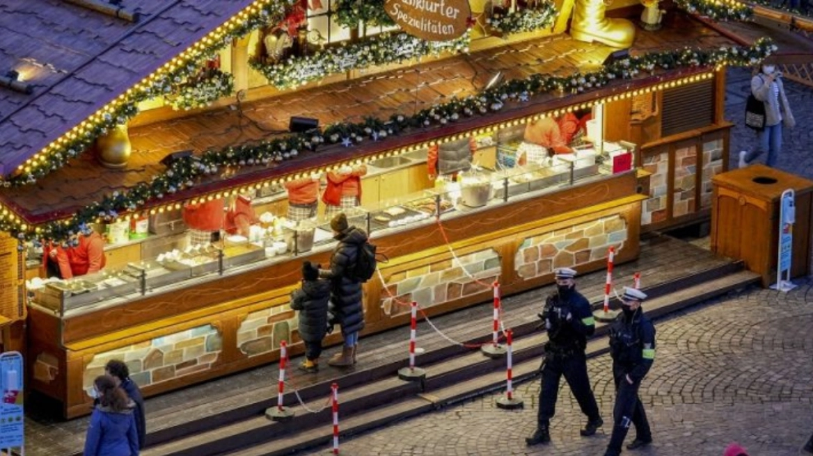 Εκκένωση της κεντρικής χριστουγεννιάτικης αγοράς στο Γκέπινγκεν